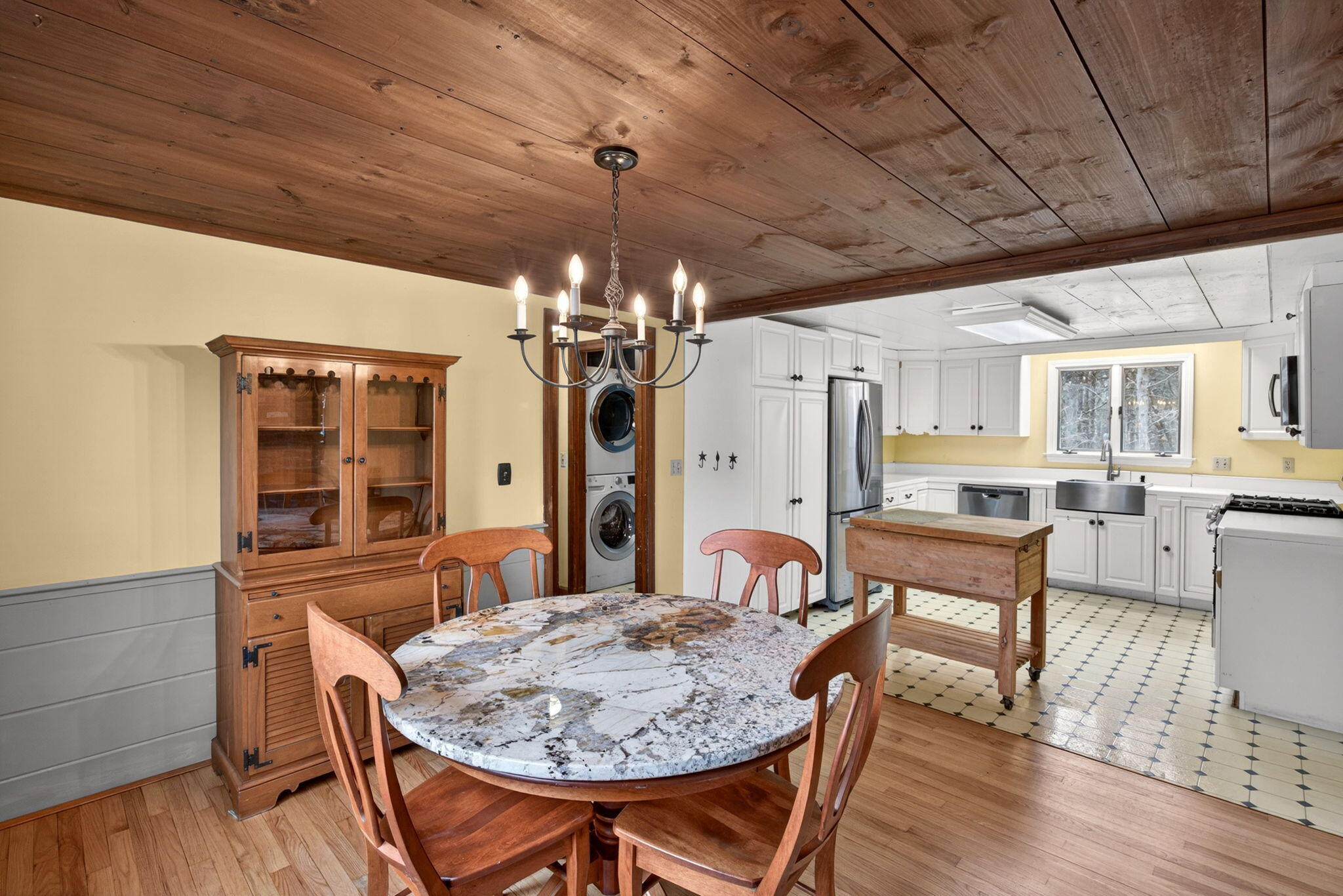 121 Captain Small Road South Yarmouth, MA 02664 - Photo 7 of 27 Eat In Kitchen