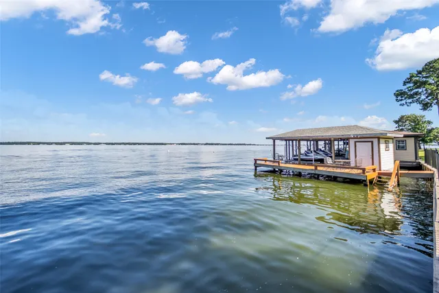 $1,750,000 | 16314 Hunters Circle, Montgomery, TX 77356