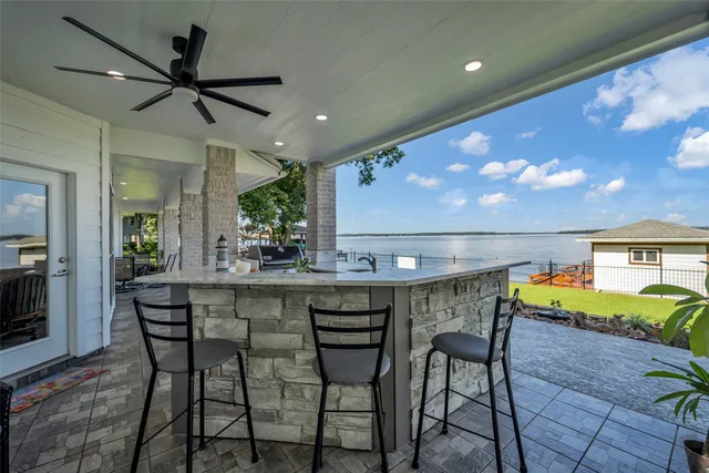 $1,750,000 | 16314 Hunters Circle, Montgomery, TX 77356