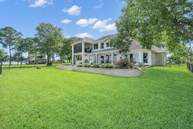 $1,750,000 | 16314 Hunters Circle, Montgomery, TX 77356