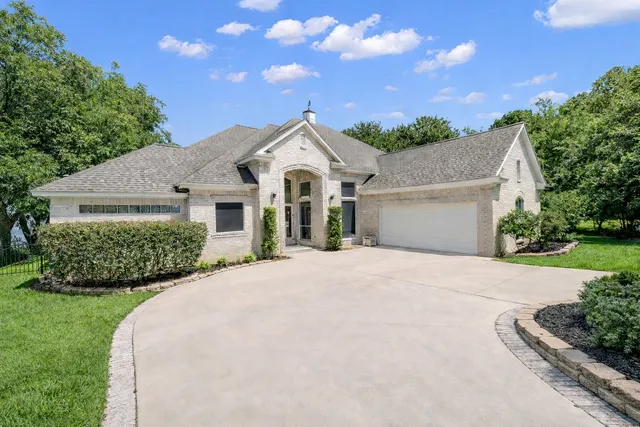 $1,750,000 | 16314 Hunters Circle, Montgomery, TX 77356