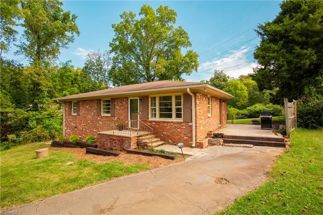 $314,900 | 581 Clyde Drive, Winston-Salem, NC 27104