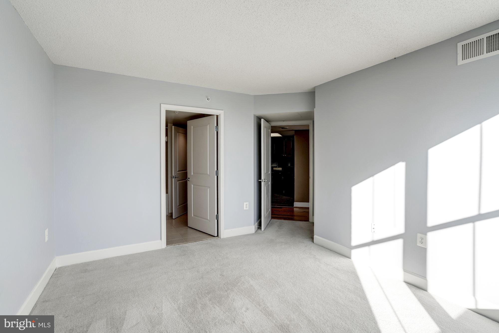 11800 Sunset Hills Road, Unit 422 Reston, VA 20190 - Photo 9 of 36 En-Suite