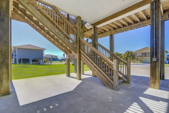 $515,000 | 978 Surfview Crystal Beach, Crystal Beach, TX 77650