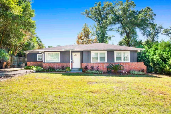 $2,100 | 635 West Lee Street, Pensacola, FL 32501