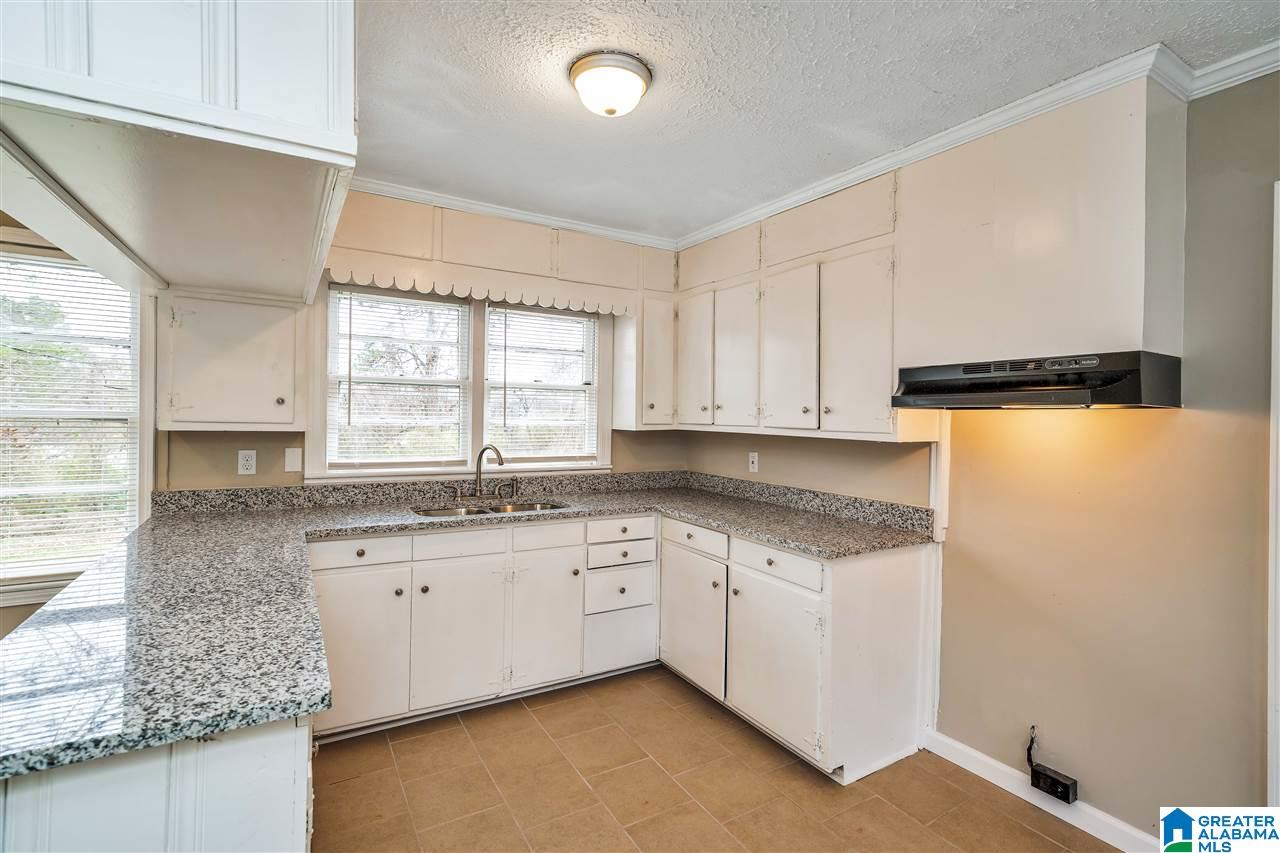 1209 West Fort Williams Street Sylacauga, AL 35150 - Photo 7 of 10