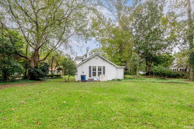 $415,000 | 215 North 2nd Street, Smithfield, NC 27577