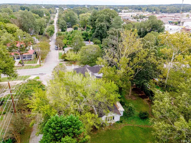 $415,000 | 215 North 2nd Street, Smithfield, NC 27577