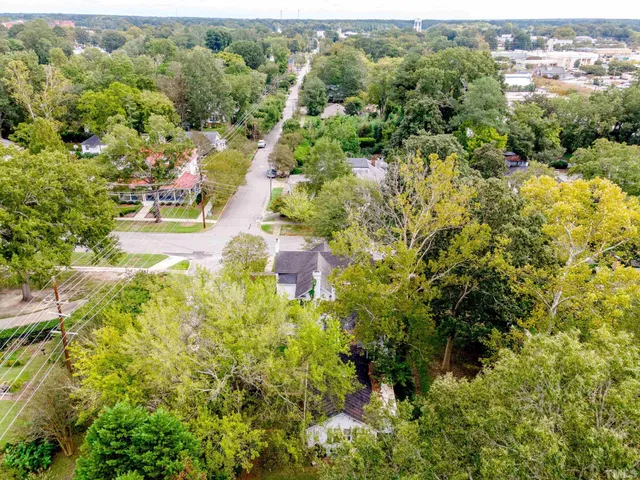 $415,000 | 215 North 2nd Street, Smithfield, NC 27577