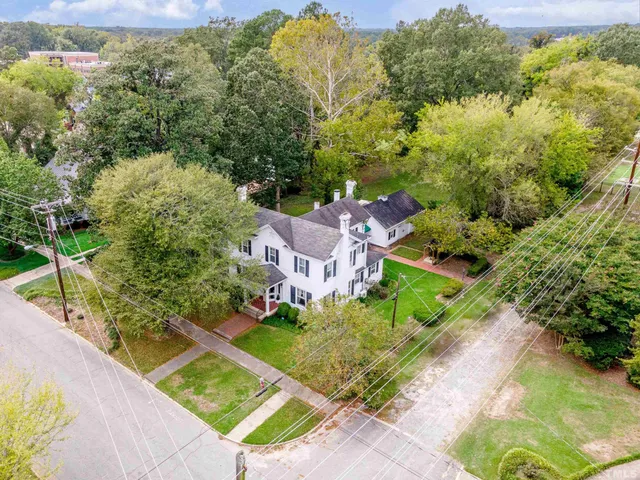 $415,000 | 215 North 2nd Street, Smithfield, NC 27577