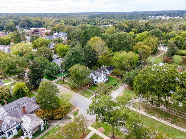 $415,000 | 215 North 2nd Street, Smithfield, NC 27577