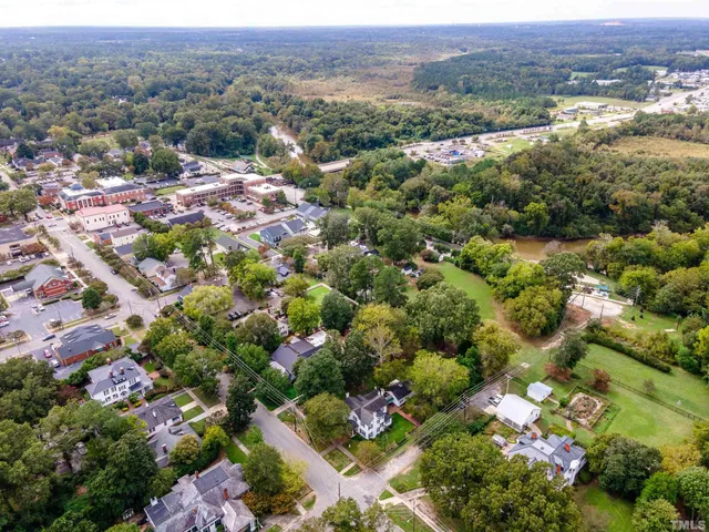 $415,000 | 215 North 2nd Street, Smithfield, NC 27577