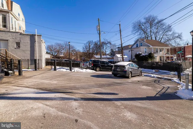 a view of gallery with hallway