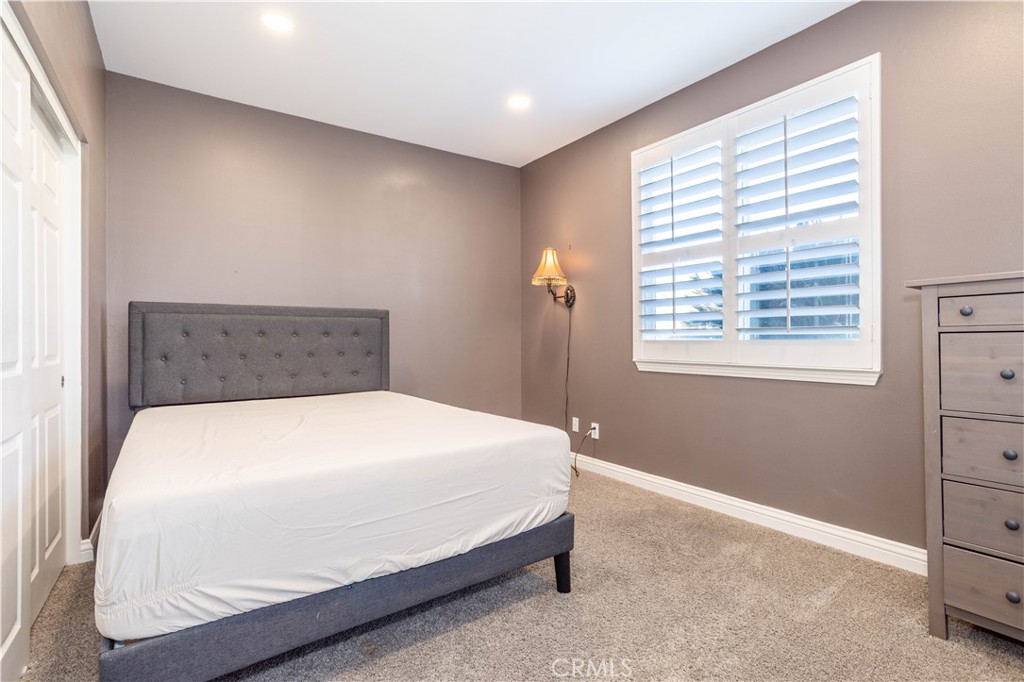 5474 Sunlight Street Simi Valley, CA 93063 - Photo 25 of 39