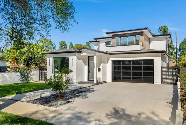 $2,549,000 | 934 North Fairview Street, Burbank, CA 91505