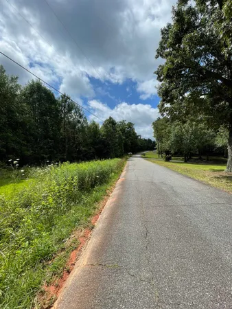 $144,900 | 229 Holly Road, Chesnee, SC 29323