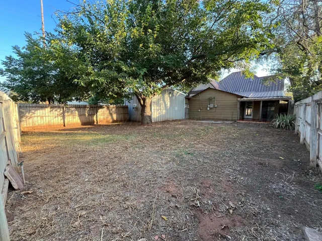 $159,000 | 500 Ave C Northwest, Childress, TX 79201