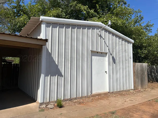 $159,000 | 500 Ave C Northwest, Childress, TX 79201