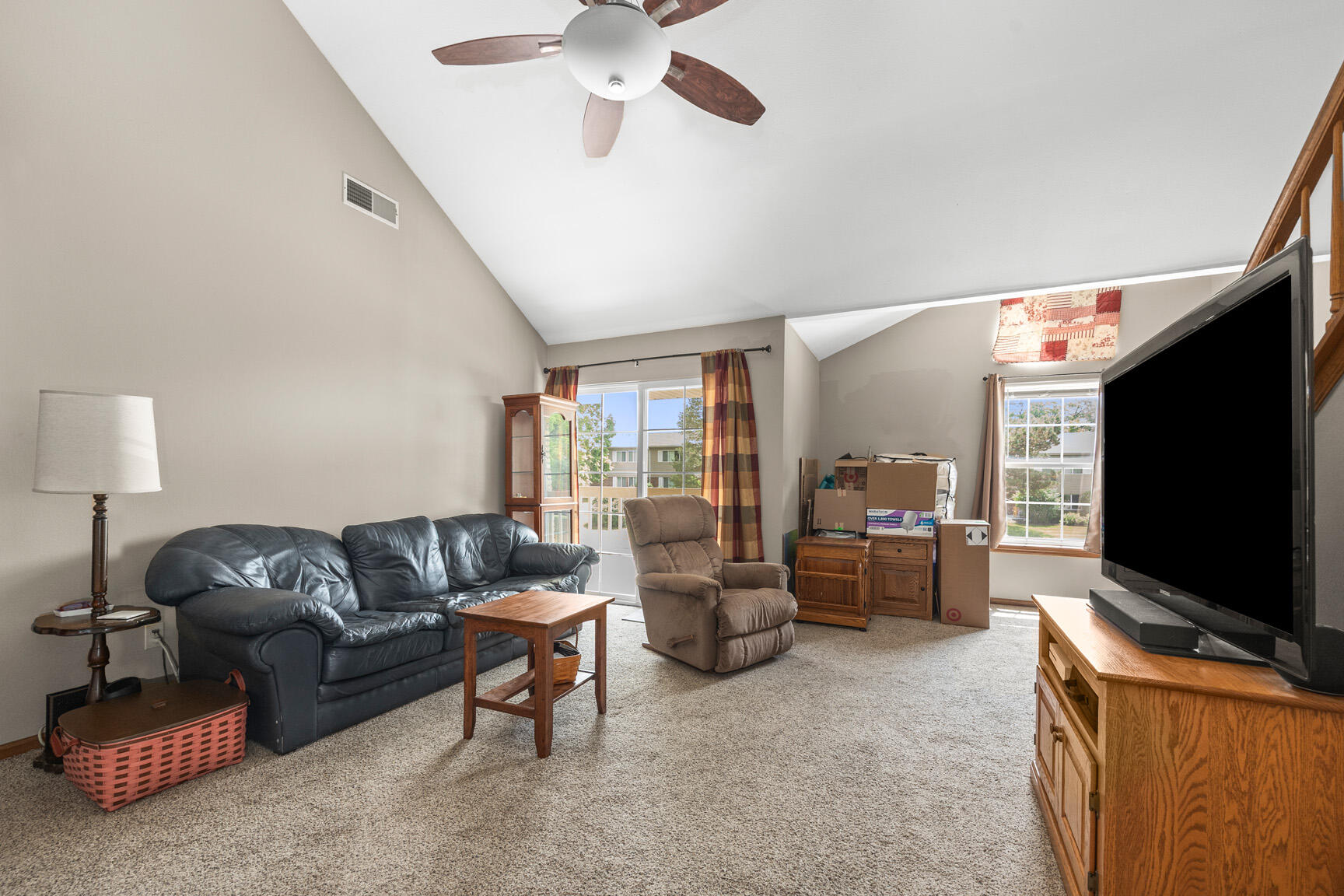 4835 Easy Street, Unit 11 Delafield, WI 53029 - Photo 4 of 25 Living Room