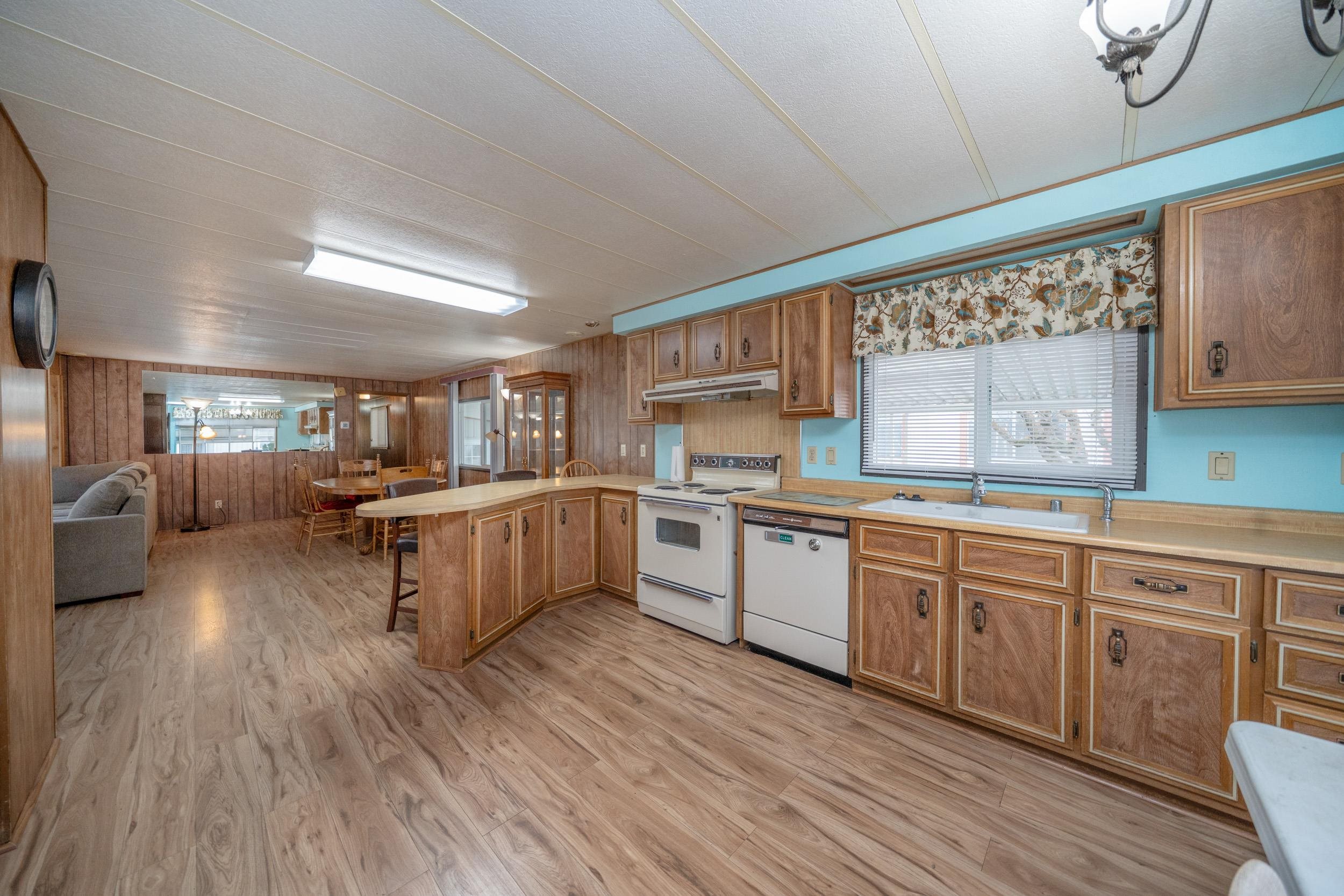 1205 East Lyons Avenue, Unit 162 Spokane, WA 99208 - Photo 9 of 35