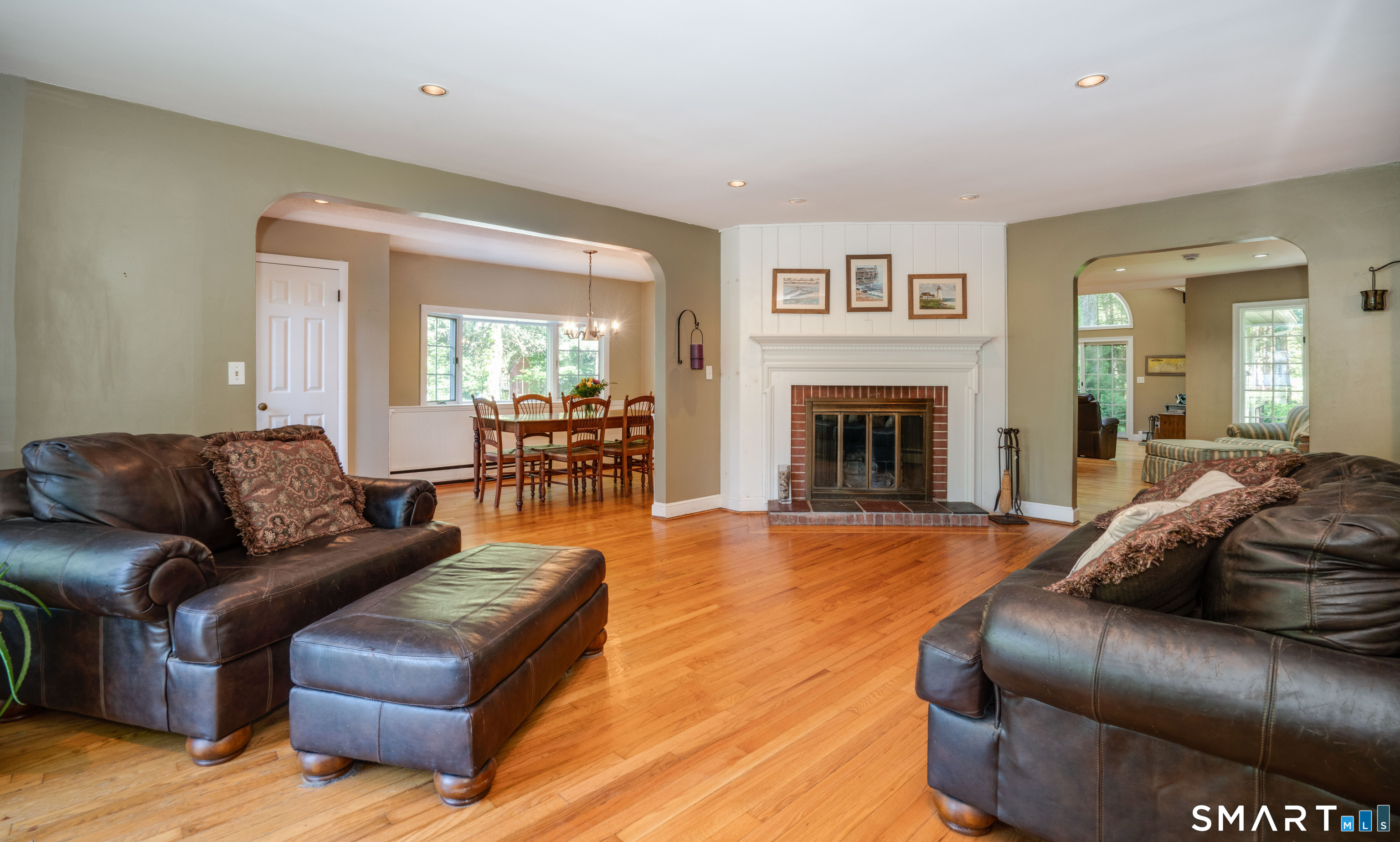 38 Hickory Hill Road Simsbury, CT 06070 - Photo 9 of 40