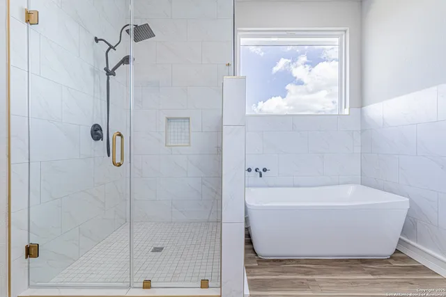 $525,000 | 16923 Rancho Escondido, Atascosa, TX 78002