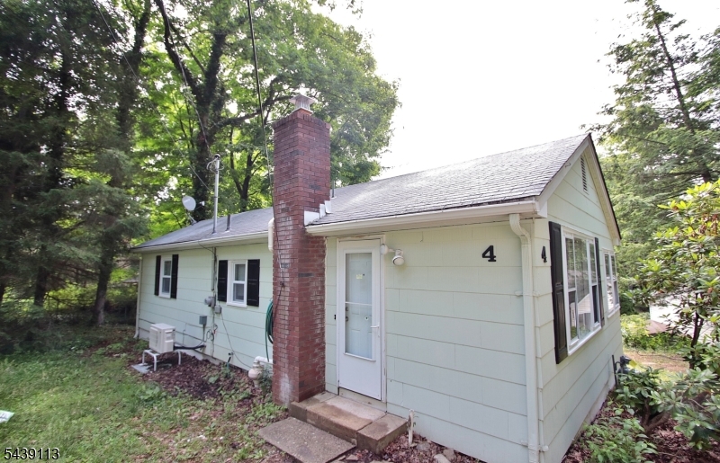 4 Village Place Oak Ridge, NJ 07438 - Photo 3 of 18