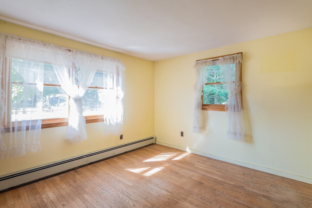 29 Puritan Road Bourne, MA 02532 - Photo 13 of 24 Gallery Image 13