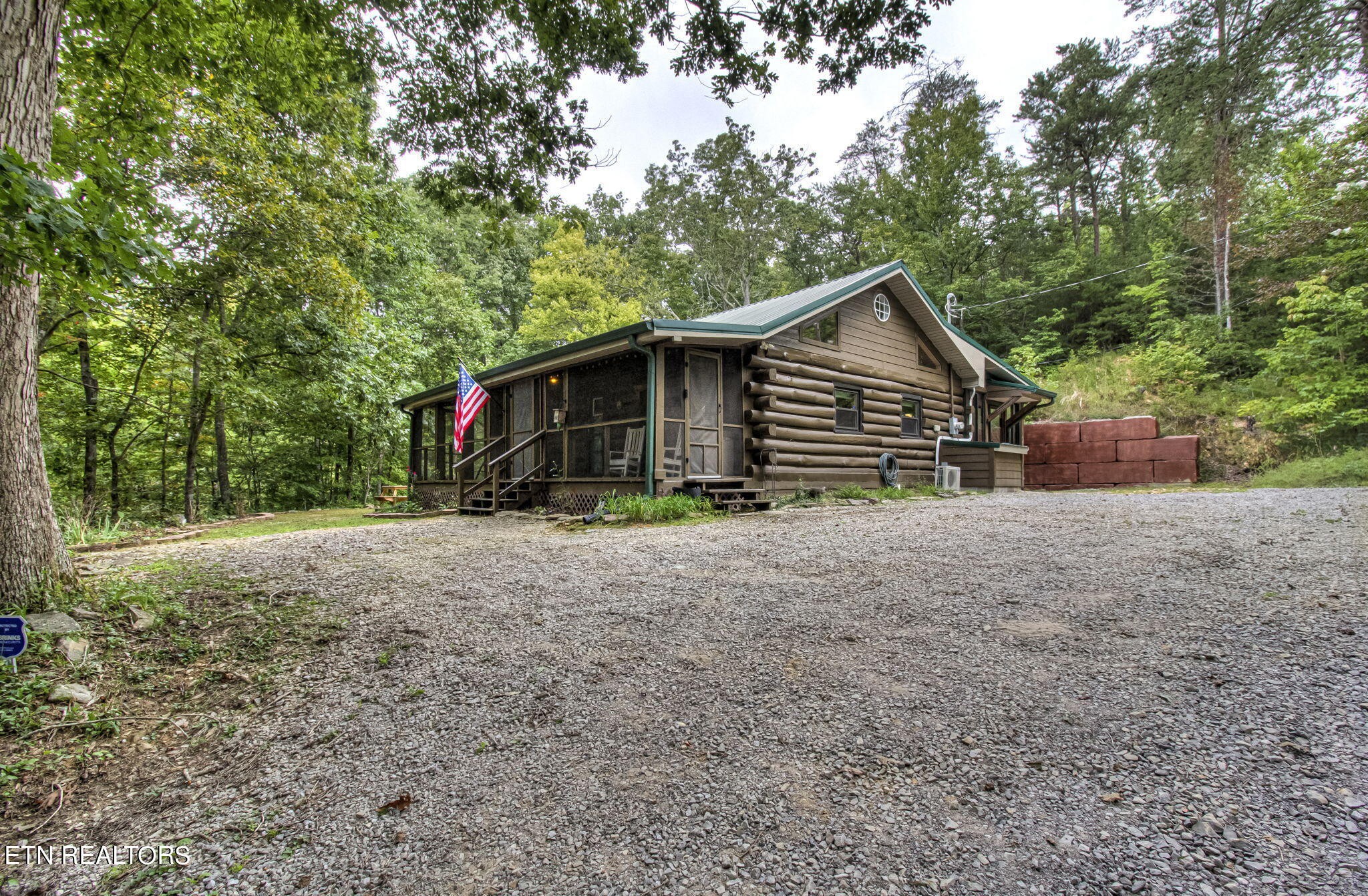 215 Lake Heights Road Tellico Plains, TN 37385 - Photo 2 of 38 Gallery Image 2