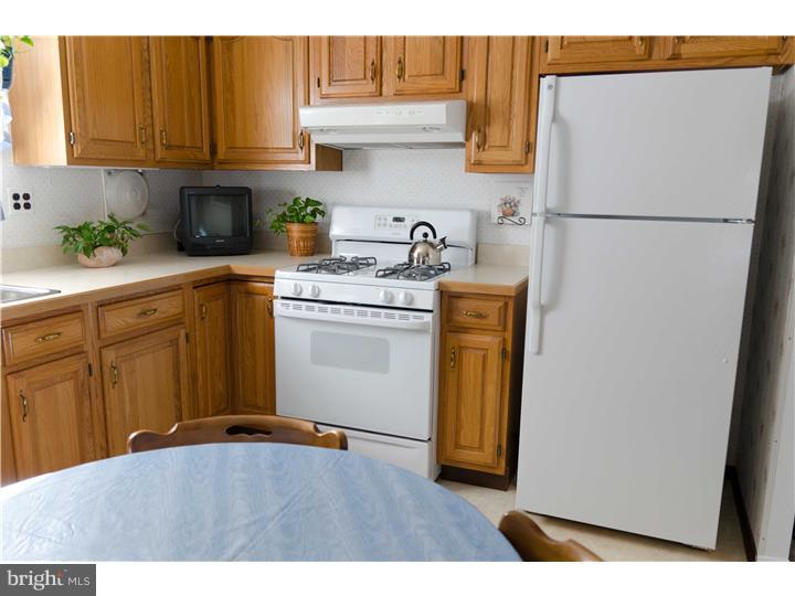 15148 Carter Road Philadelphia, PA 19116 - Photo 9 of 19 Gallery Image 9