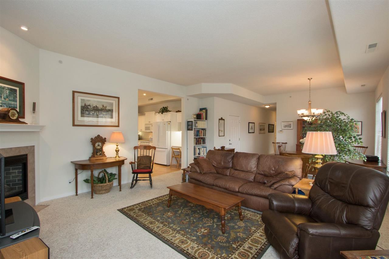 245 Holiday Road, Unit 2 Coralville, IA 52241 - Photo 4 of 27 Gallery Image 4