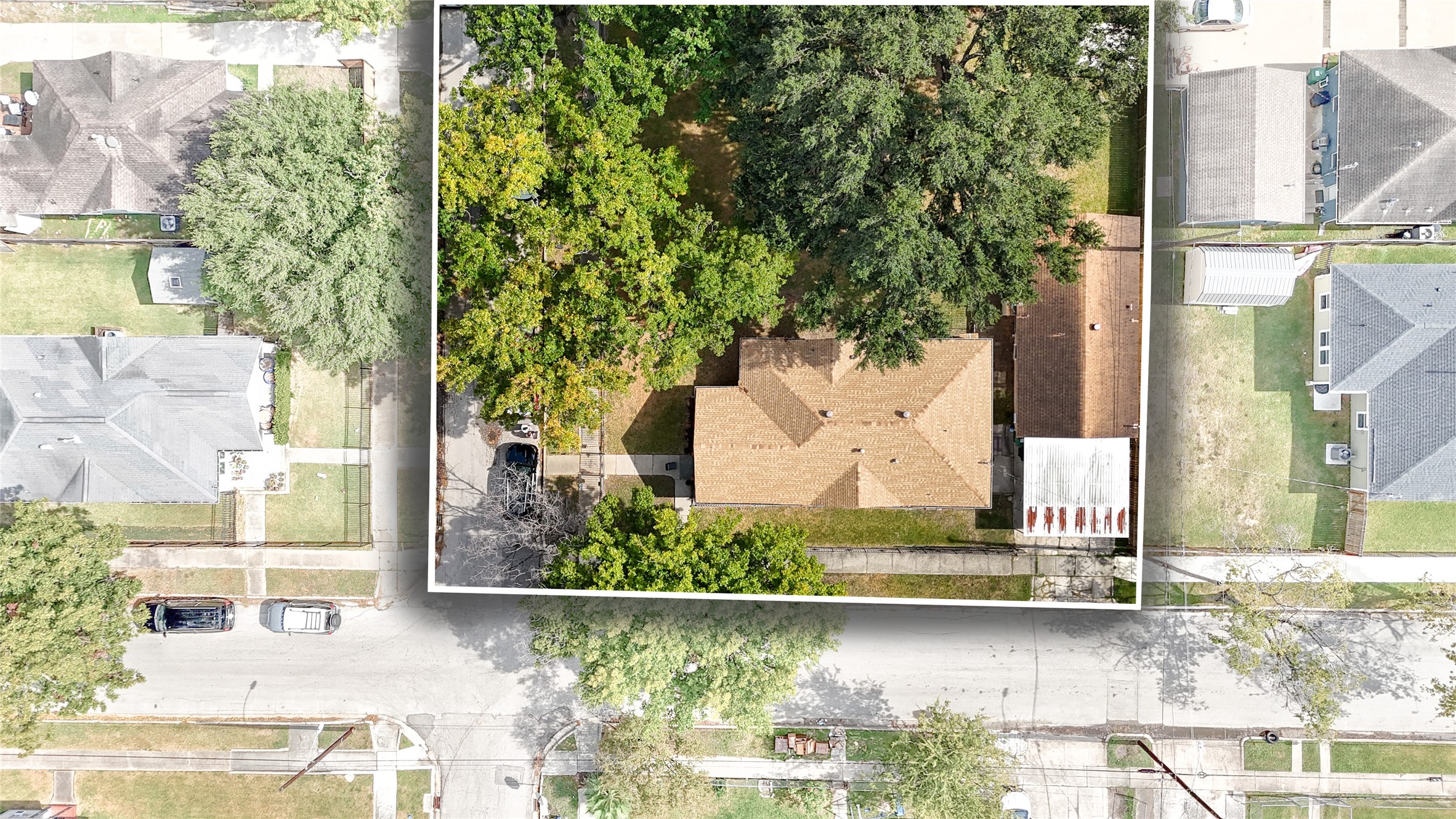 5302 Lindsay Street Houston, TX 77023 - Photo 35 of 37 a view of a balcony with an outdoor space and seating area