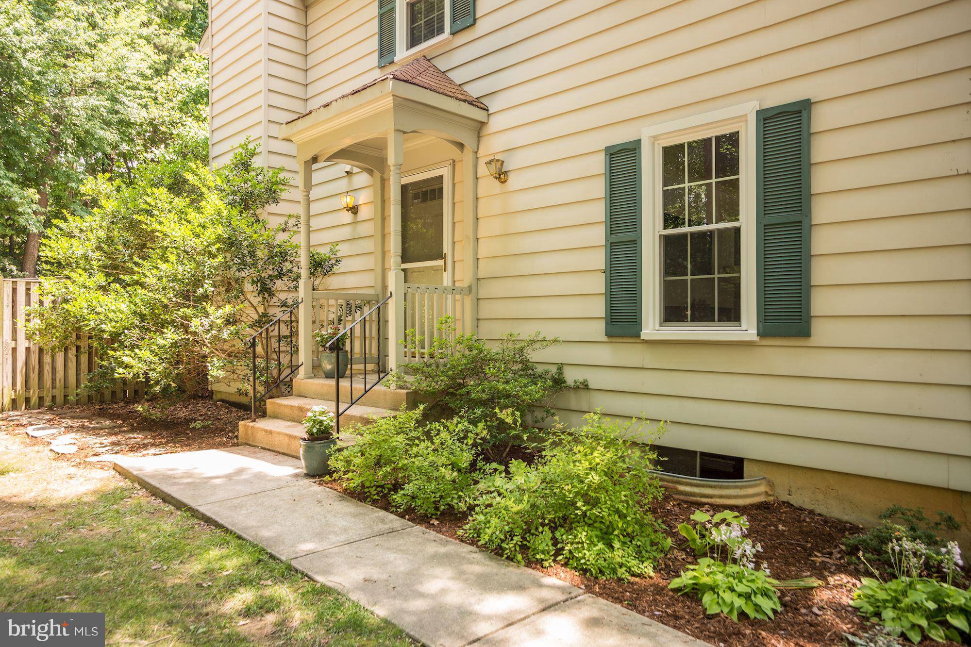 7401 Spring Tree Drive Springfield, VA 22153 - Photo 23 of 28 Homey Private Entry