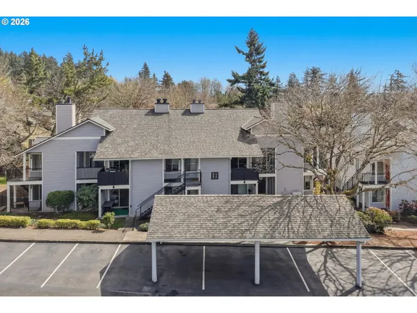 $275,000 | 86 Kingsgate Road, Unit H203, Lake Oswego, OR 97035