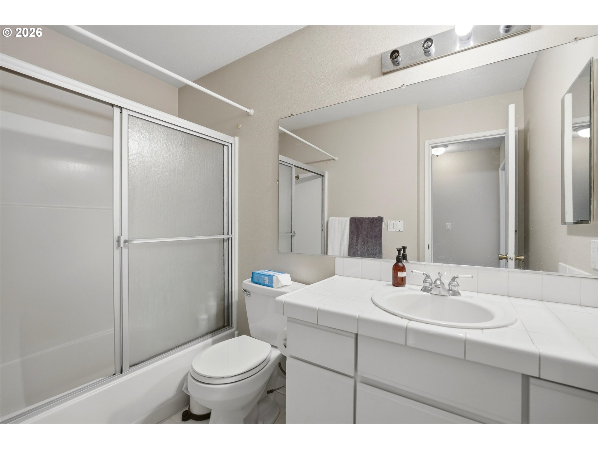 86 Kingsgate Road, Unit H203 Lake Oswego, OR 97035 - Photo 23 of 41