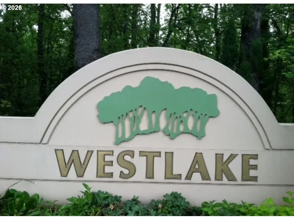 $275,000 | 86 Kingsgate Road, Unit H203, Lake Oswego, OR 97035