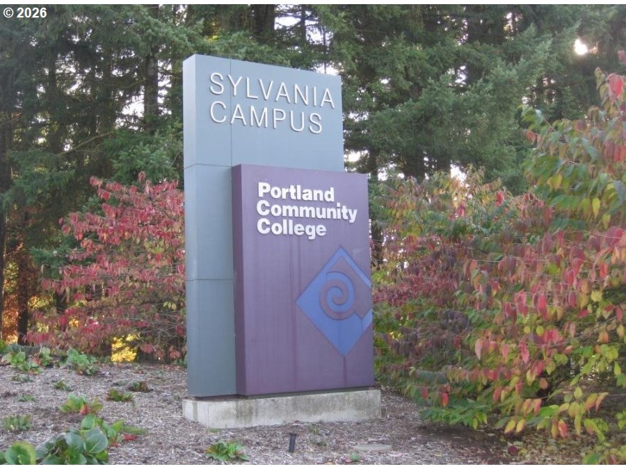 86 Kingsgate Road, Unit H203 Lake Oswego, OR 97035 - Photo 37 of 41