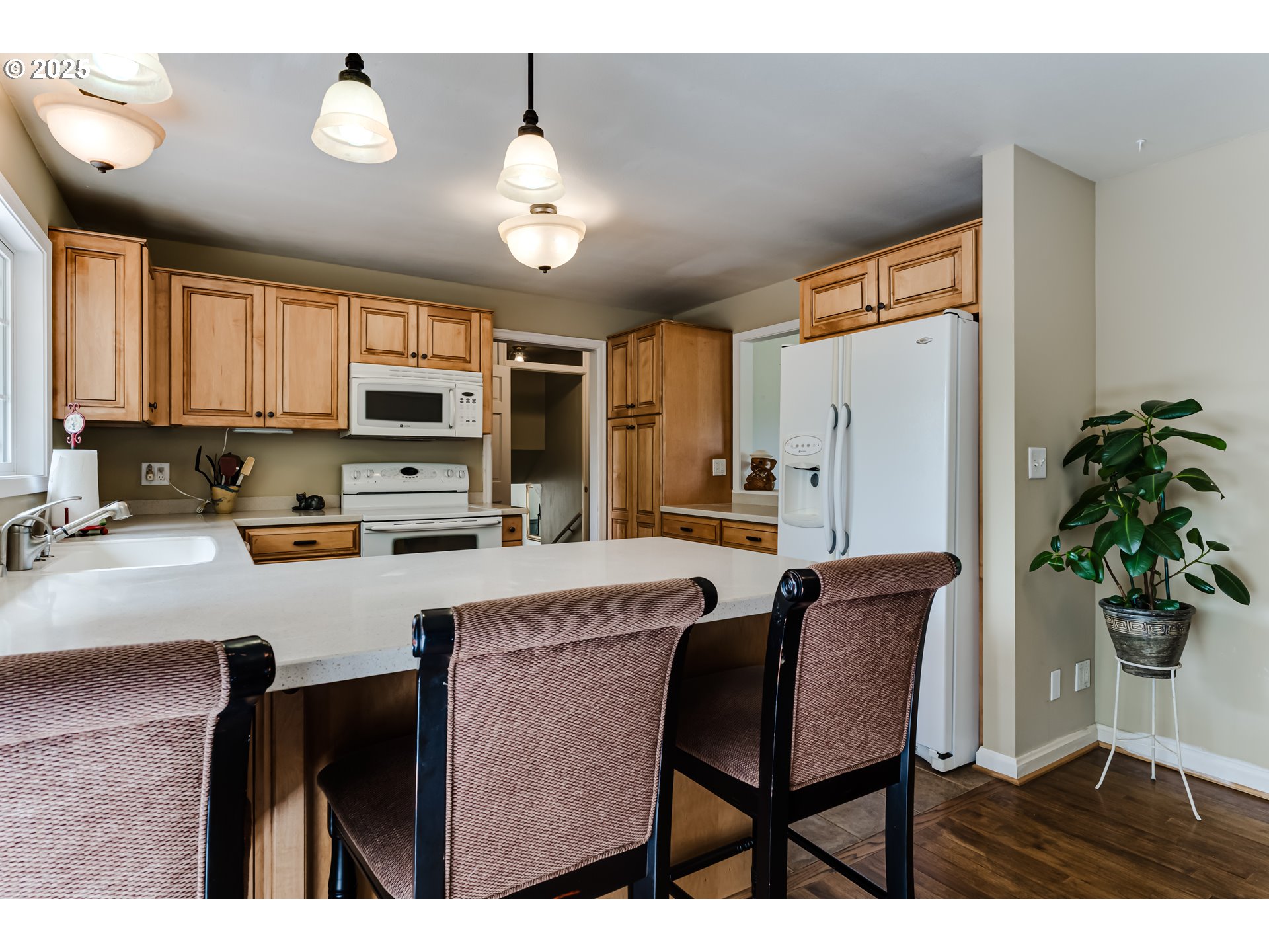 488 Pinto Way Eugene, OR 97401 - Photo 12 of 26 Gallery Image 12