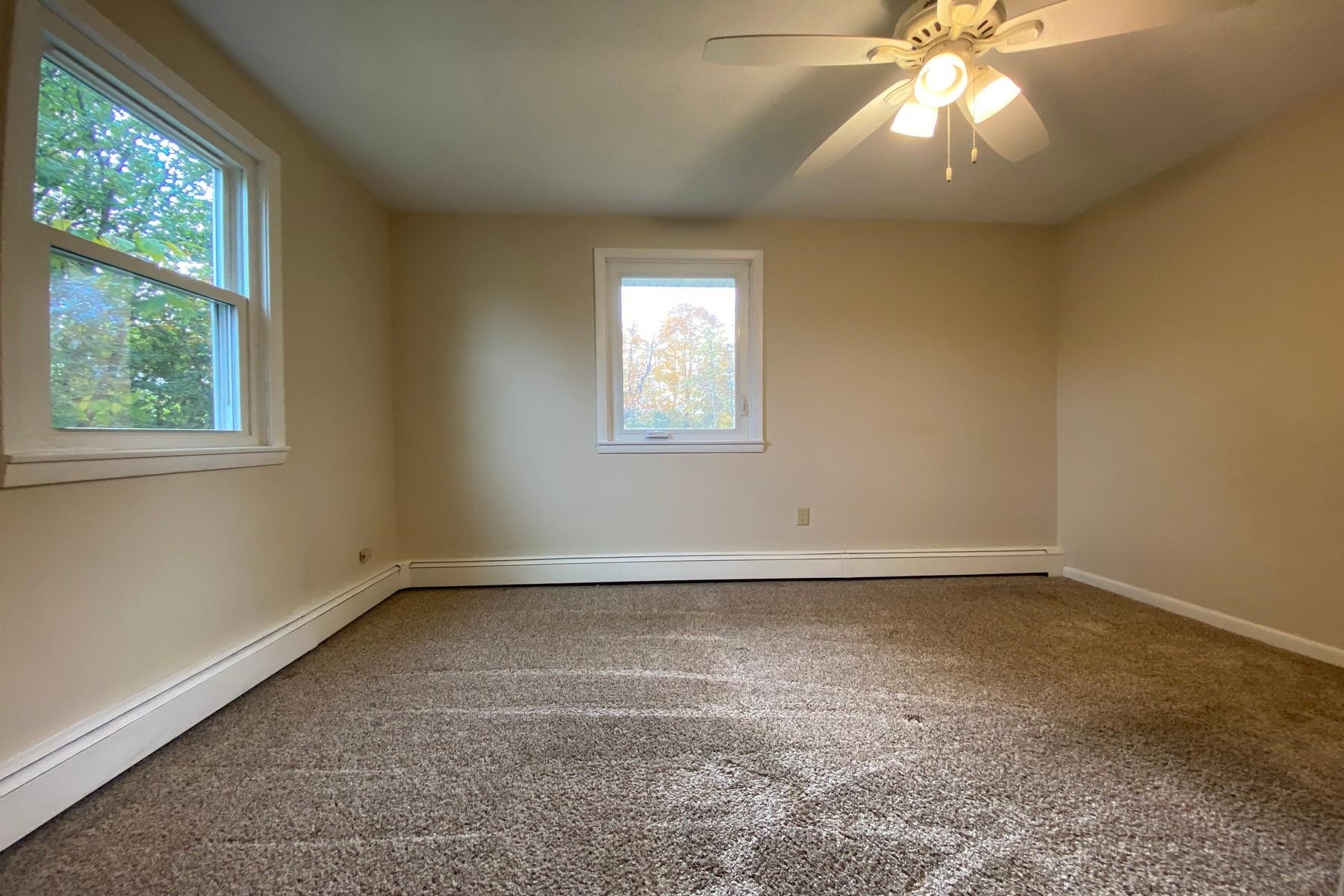 80 Engrem Avenue, Unit 1 Rutland, VT 05701 - Photo 9 of 14