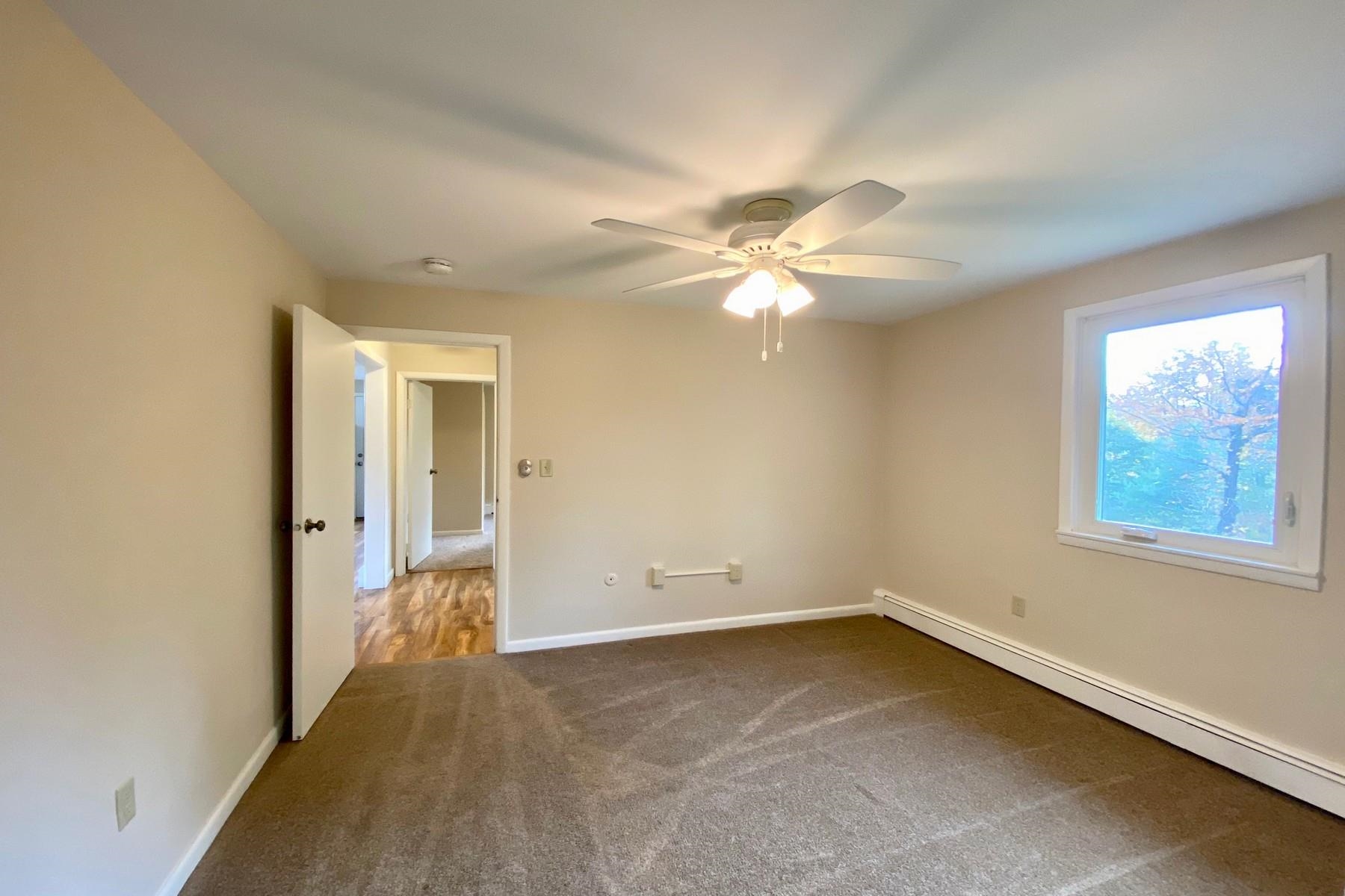 80 Engrem Avenue, Unit 1 Rutland, VT 05701 - Photo 10 of 14