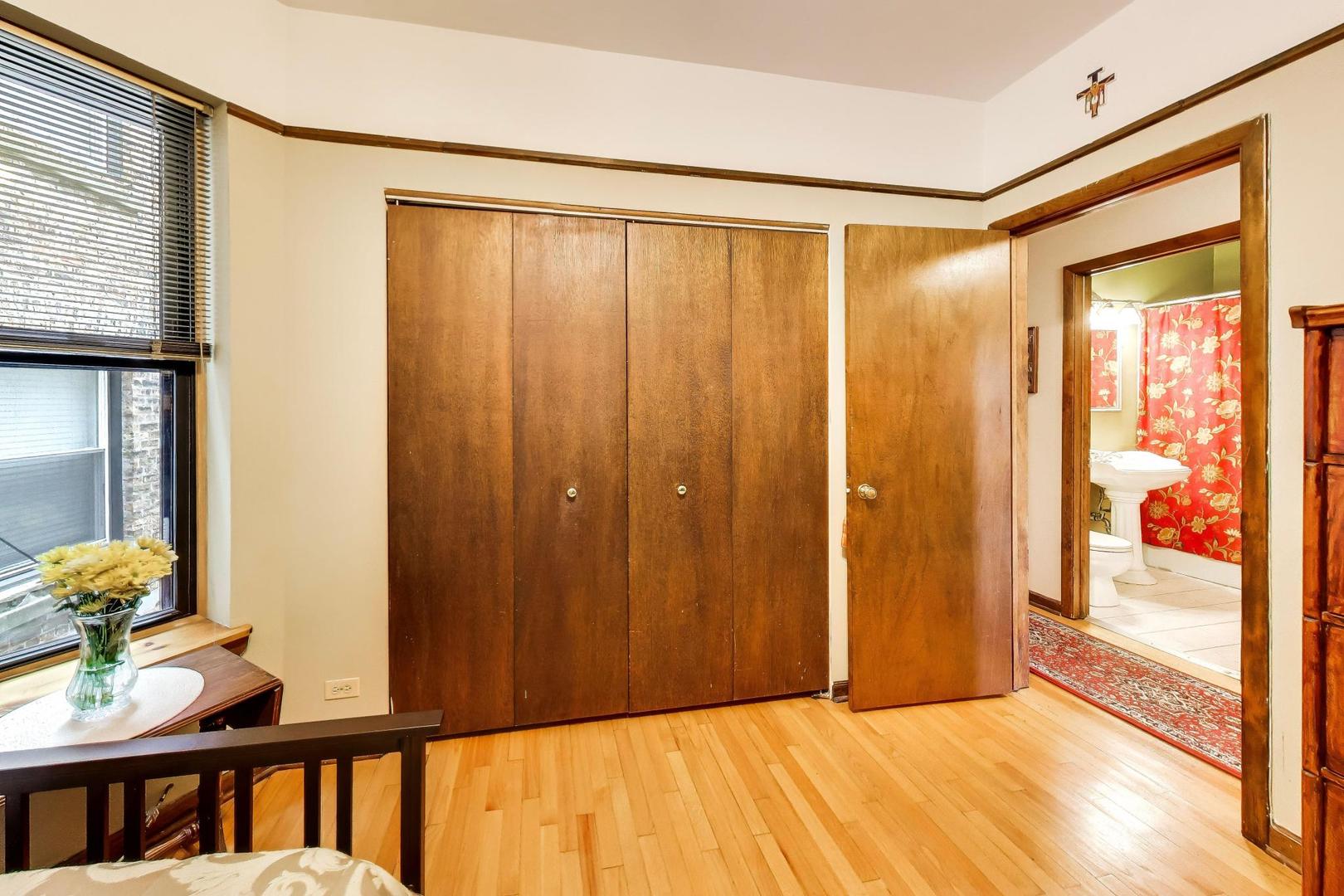 923 West Irving Park Road, Unit 2E Chicago, IL 60613 - Photo 20 of 27 Gallery Image 20