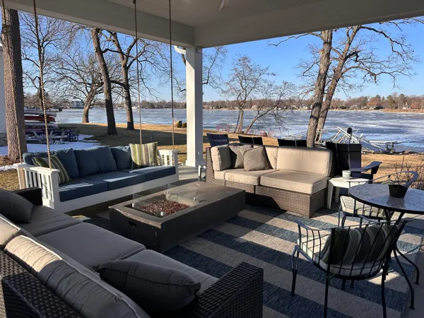 $3,499,900 | 222 East Pleasant Street, Oconomowoc, WI 53066