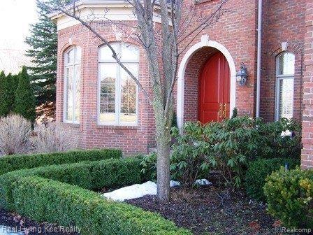 3733 Cedar Brook Drive Rochester, MI 48309 - Photo 2 of 20 Front Entrance