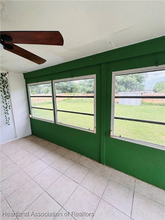 119 Parkview Road Sebring, FL 33870 - Photo 17 of 19 a view of room with window and air conditioner
