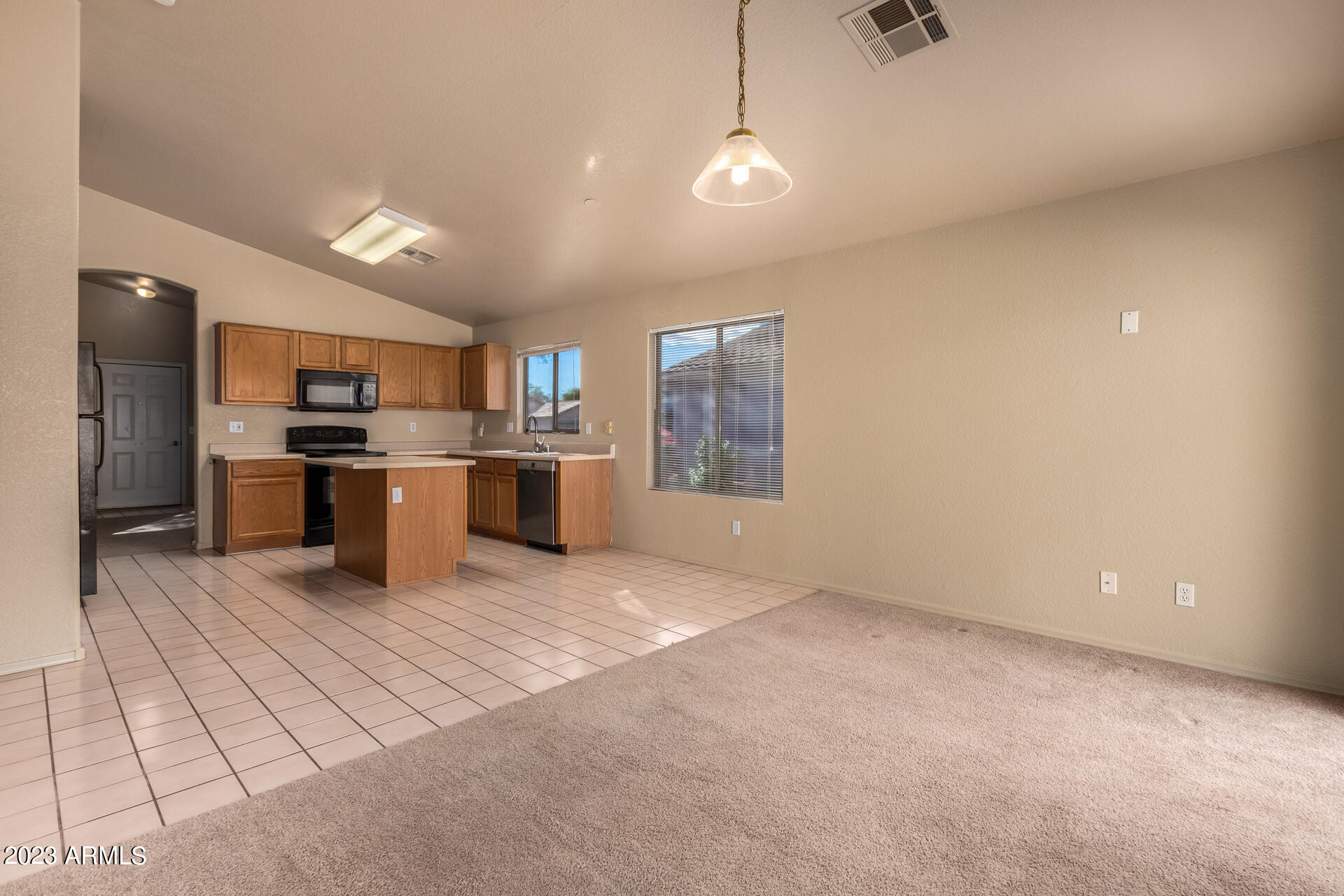 15002 West Redfield Road Surprise, AZ 85379 - Photo 19 of 77 0019-18 - Redfield