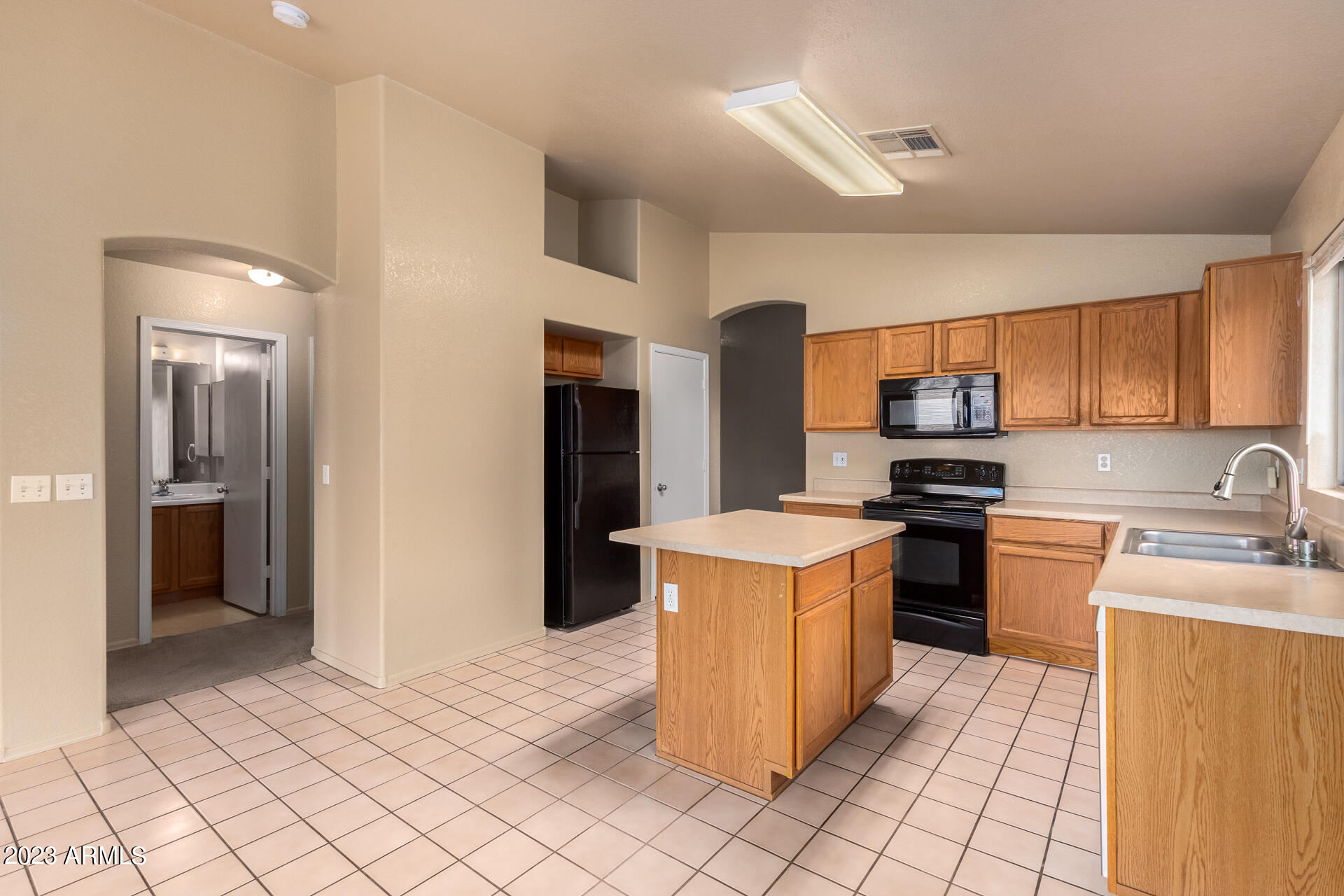 15002 West Redfield Road Surprise, AZ 85379 - Photo 22 of 77 0022-21 - Redfield