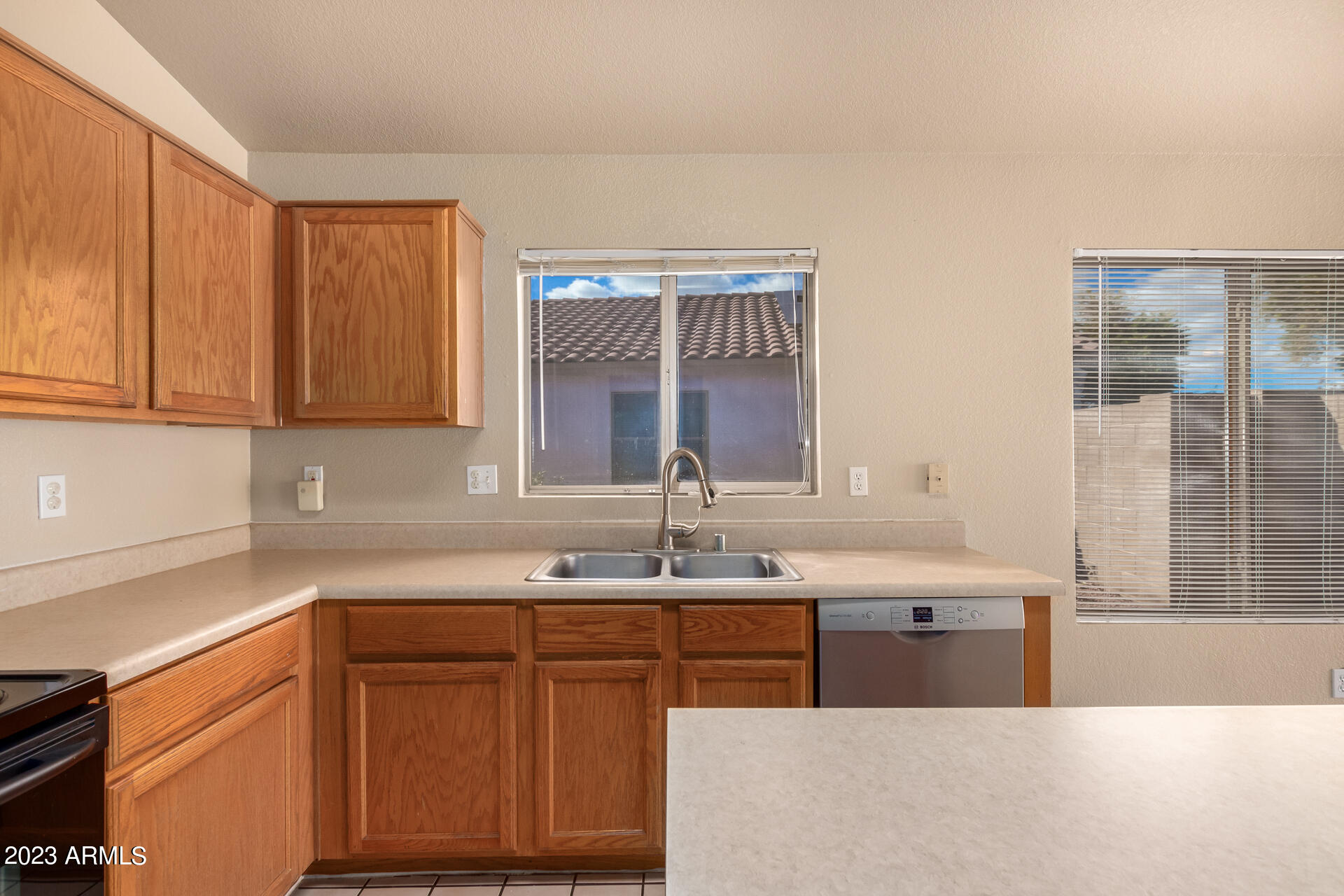 15002 West Redfield Road Surprise, AZ 85379 - Photo 24 of 77 0025-23 - Redfield