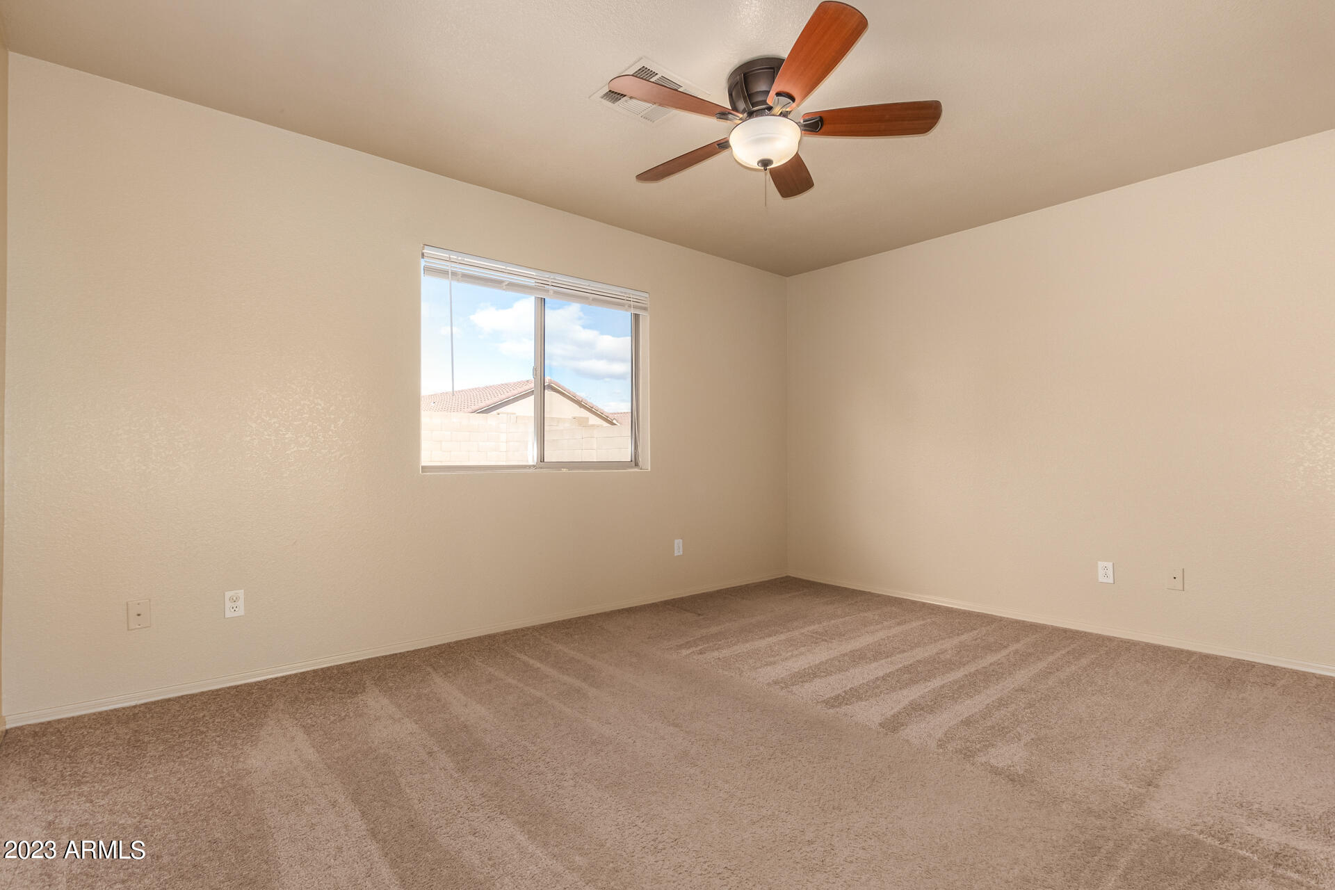 15002 West Redfield Road Surprise, AZ 85379 - Photo 27 of 77 0027-26 - Redfield