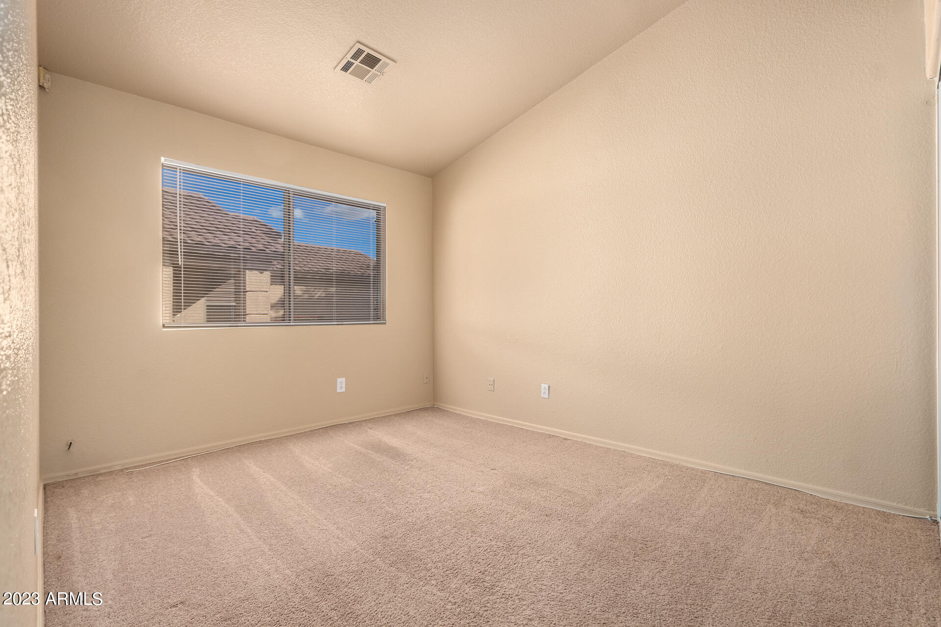 15002 West Redfield Road Surprise, AZ 85379 - Photo 31 of 77 0031-30 - Redfield