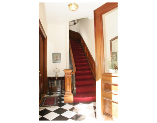 59 Rutland Square, Unit 3 Boston, MA 02118 - Photo 8 of 11 Gallery Image 8